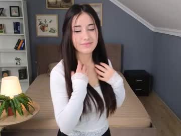 Chloee_Swift Chaturbate stream image from March 23, 2025
