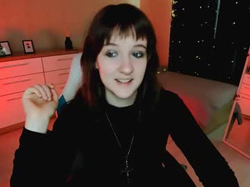 Clover_Red Chaturbate stream image from March 23, 2025