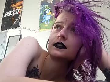 Lilthroatpixie Chaturbate stream image from March 23, 2025