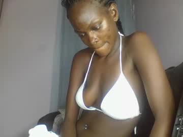 Melaninpetite Chaturbate stream image from March 23, 2025