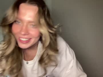 Angel_From_Sky Chaturbate stream image from March 23, 2025