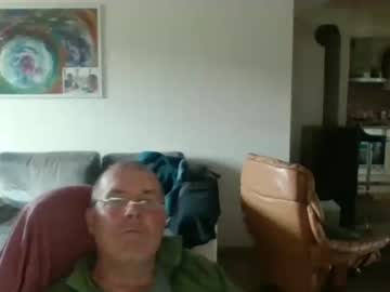 Charles6064 Chaturbate stream image from March 23, 2025