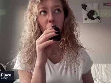 Emmaandjake Chaturbate stream image from March 23, 2025