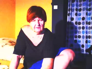 Wildredcat Chaturbate stream image from March 23, 2025