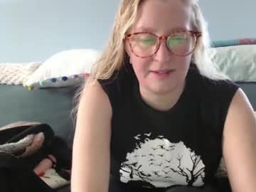 Chelseasentra1 Chaturbate stream image from March 23, 2025