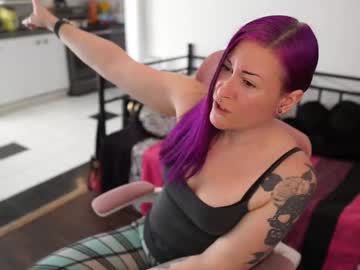 Gennyrock Chaturbate stream image from March 23, 2025