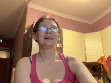 Nellymitchell Chaturbate stream image from March 23, 2025
