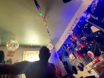 Canieatu410 Chaturbate stream image from March 23, 2025