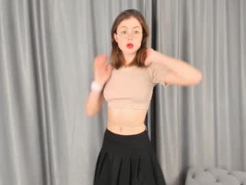 Katieedgington Chaturbate stream image from March 23, 2025