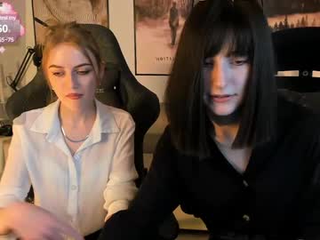 Kiramontoyaa Chaturbate stream image from March 23, 2025