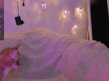 Sofa_Green Chaturbate stream image from March 23, 2025