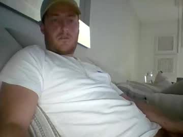 Britbull18 Chaturbate stream image from March 23, 2025