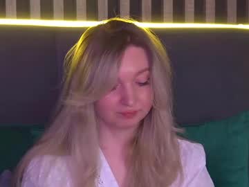 Kimberlyreyvis Chaturbate stream image from March 23, 2025