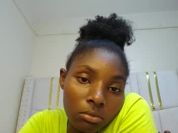 Tamia538235 Chaturbate stream image from March 23, 2025