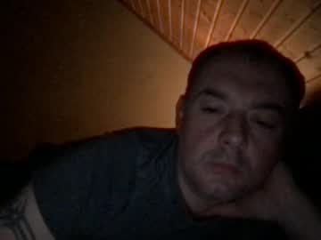 Ben2104 Chaturbate stream image from March 23, 2025
