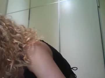 Emilly_Daniel Chaturbate stream image from March 23, 2025