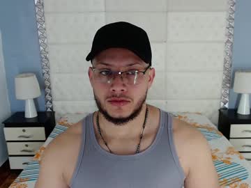 Williamjhom_ Chaturbate stream image from March 23, 2025