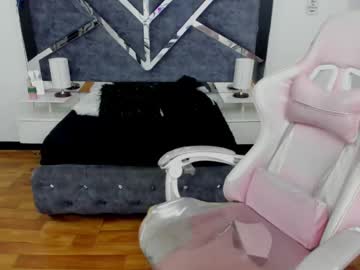 Laara_Croft Chaturbate stream image from March 23, 2025