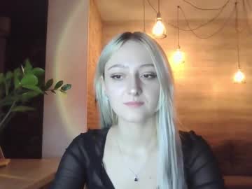 Lin_Xi Chaturbate stream image from March 23, 2025