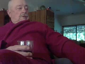 Swampfox34 Chaturbate stream image from March 23, 2025