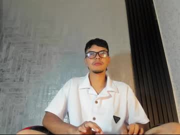 Axcell_03 Chaturbate stream image from March 23, 2025