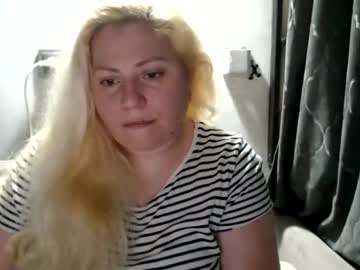 Candycream74 Chaturbate stream image from March 23, 2025