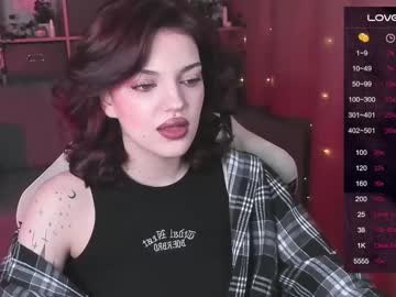 Mavis_Crystal Chaturbate stream image from March 23, 2025