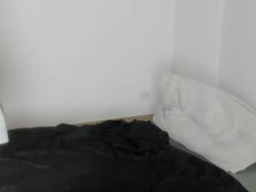 Naomimoore Chaturbate stream image from March 23, 2025
