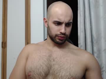 Cristobal_Alzate Chaturbate stream image from March 23, 2025
