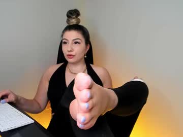 Queen_Yasmine Chaturbate stream image from March 23, 2025
