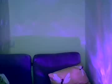 Sunny__Fox Chaturbate stream image from March 23, 2025