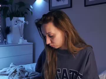 Margobambi Chaturbate stream image from March 24, 2025