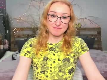 Madissonkiss Chaturbate stream image from March 24, 2025