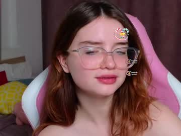 _Pollykiity_ Chaturbate stream image from March 24, 2025