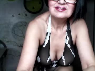 Janelalucky Chaturbate stream image from March 24, 2025
