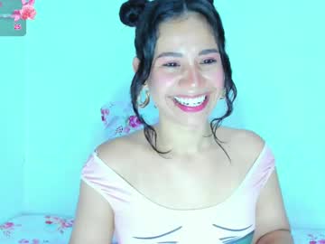 Sylphy17 Chaturbate stream image from March 24, 2025
