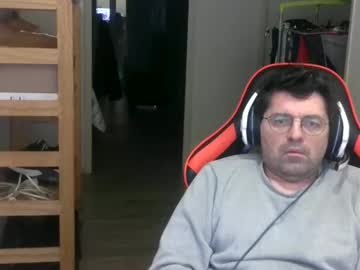 Tchecky2 Chaturbate stream image from March 24, 2025