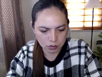 Xxjulielovesyouxx Chaturbate stream image from March 24, 2025