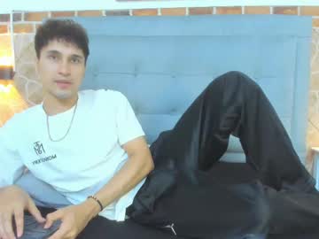 Buddy_Whitte Chaturbate stream image from March 24, 2025