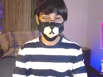 Yuniorb Chaturbate stream image from March 24, 2025