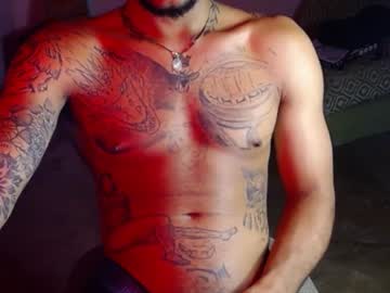 Aron_7 Chaturbate stream image from March 24, 2025