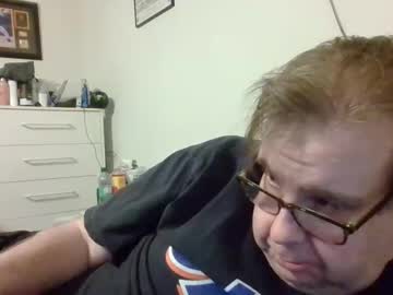 Garyg930 Chaturbate stream image from March 24, 2025