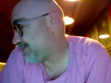 Lover010983 Chaturbate stream image from March 24, 2025