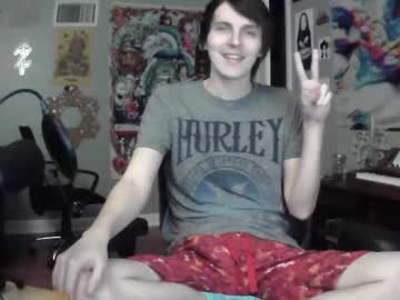 Derekdings Chaturbate stream image from March 24, 2025