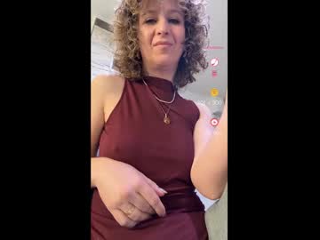 Nikpassion123 Chaturbate stream image from March 24, 2025