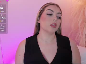 Thaliafox_ Chaturbate stream image from March 24, 2025