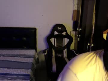 Xxhotfriendsxx Chaturbate stream image from March 24, 2025
