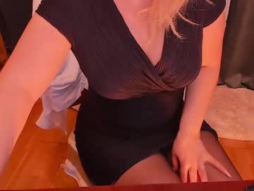 Hotbabette stream image from March 24, 2025