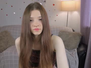 Isaaabella_ Chaturbate stream image from March 24, 2025
