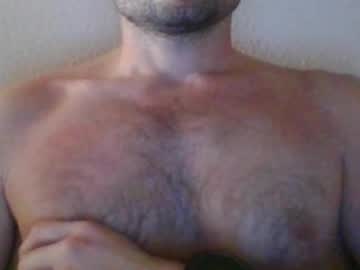 Newtyguy90 Chaturbate stream image from March 24, 2025